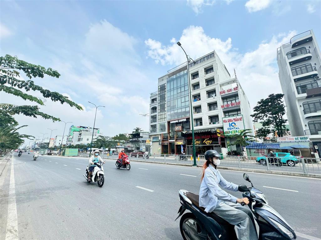 Bán gấp mtkd sầm uất dương quảng hàm p5 gò vấp 77.92m2 2mt trước sau giá chỉ 19 tỷ tl