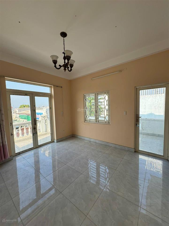 Bán gấp nhà mt kinh doanh ngan 7,7m với 150m2 cn ngay thống nhất gò vấp bán giá 19 tỷ tl