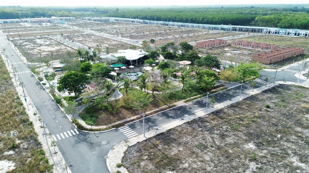 Đất nền mặt tiền đại lộ minh hưng dầu tiếng (32m), ngay tt. chơn thành bình phước