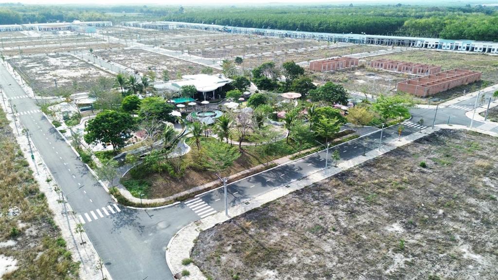 Đất nền mặt tiền đại lộ minh hưng dầu tiếng (32m), ngay tt. chơn thành bình phước