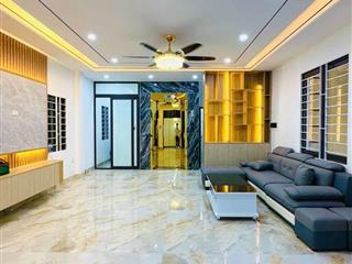 Bán nhà Nguyễn Văn Cừ Long Biên xây dựng 51m x 6 tầng thang máy oto đỗ gần giá 8 tỷ