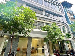 Cho thuê nhà đẹp  căn góc 2 mặt tiền lớn ngay lạc long quân, p3, q11