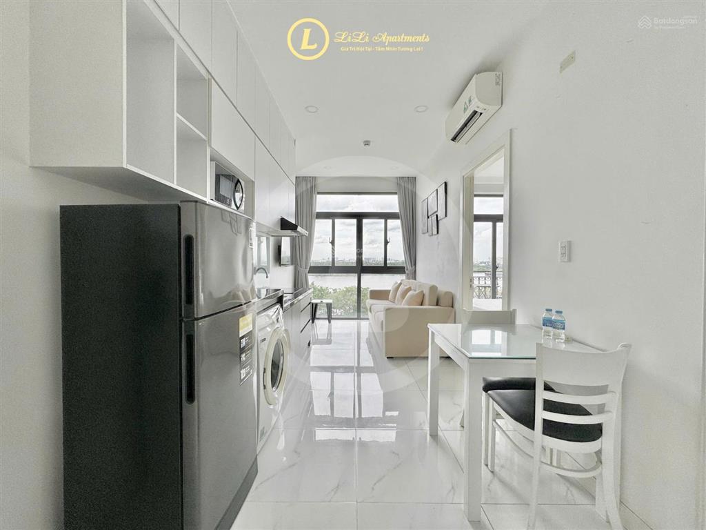 Trống sẵn căn hộ 1 phòng ngủ view sông  phố tây nhộn nhịp | xem phòng ngay