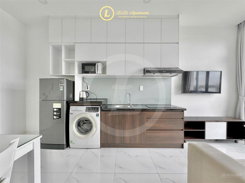 Trống sẵn căn hộ 1 phòng ngủ view sông  phố tây nhộn nhịp | xem phòng ngay