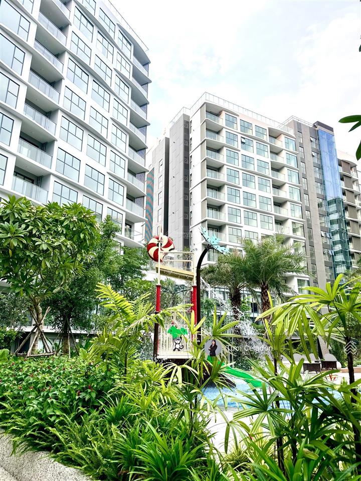 Diamond centery 3pn/121m2 view hồ bơi c5 giá 9tỷ3 có ô xe
