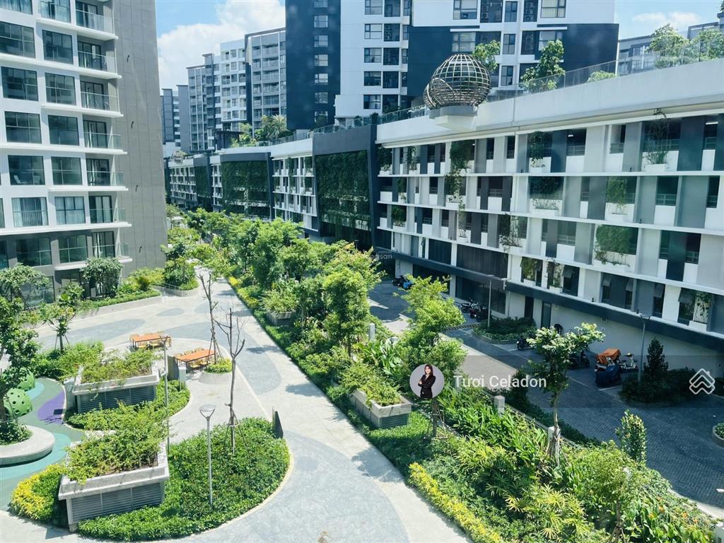Siêu phẩm centery view đông nam 96m2 giá 8tỷ5  ô xe định danh