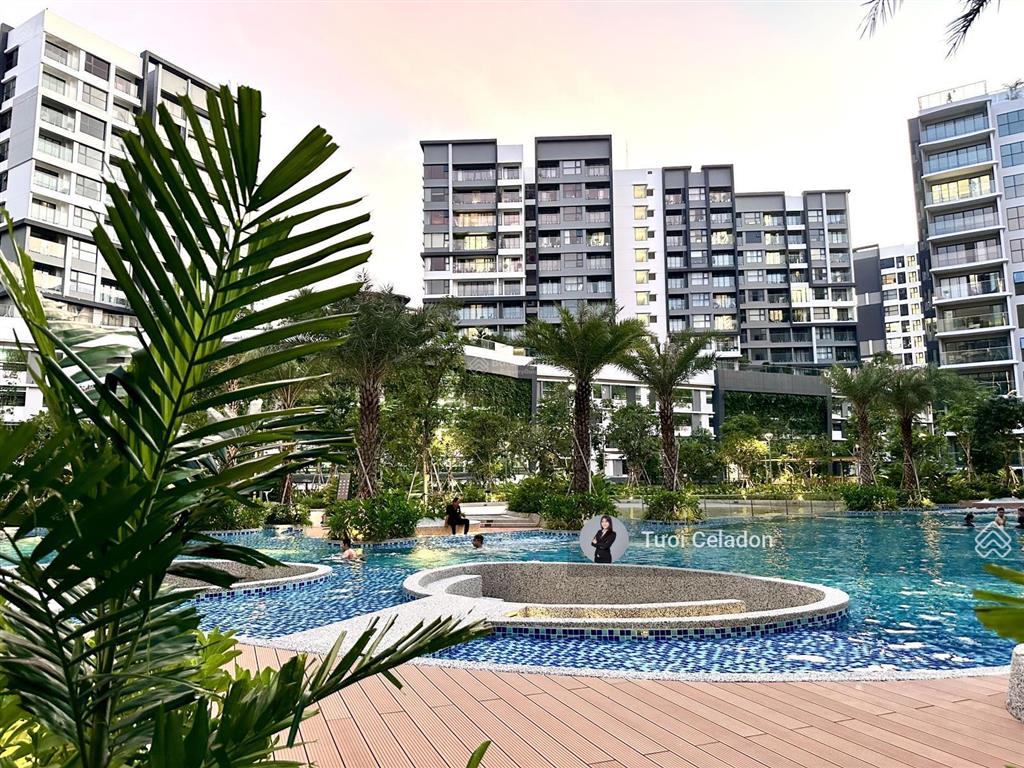 Siêu phẩm centery view đông nam 96m2 giá 8tỷ5  ô xe định danh