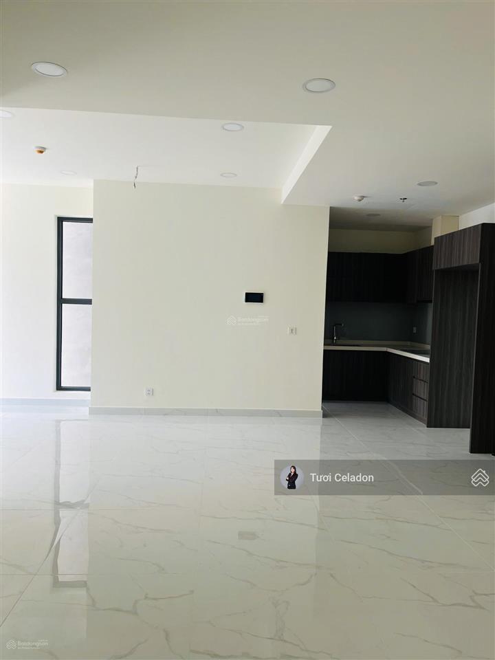 Siêu phẩm centery view đông nam 96m2 giá 8tỷ5  ô xe định danh