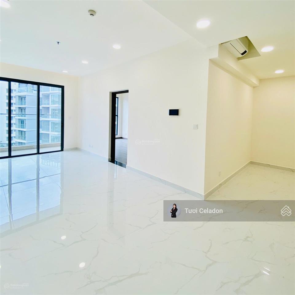 Diamond centery 2pn 96m2 có thể làm 3pn  giá 7ty8(102%) kèm carpark