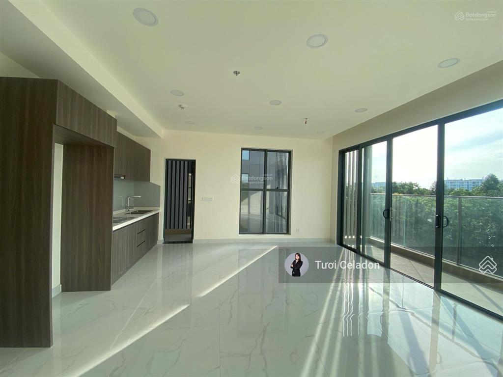 Diamond centery 2pn 96m2 có thể làm 3pn  giá 7ty8(102%) kèm carpark