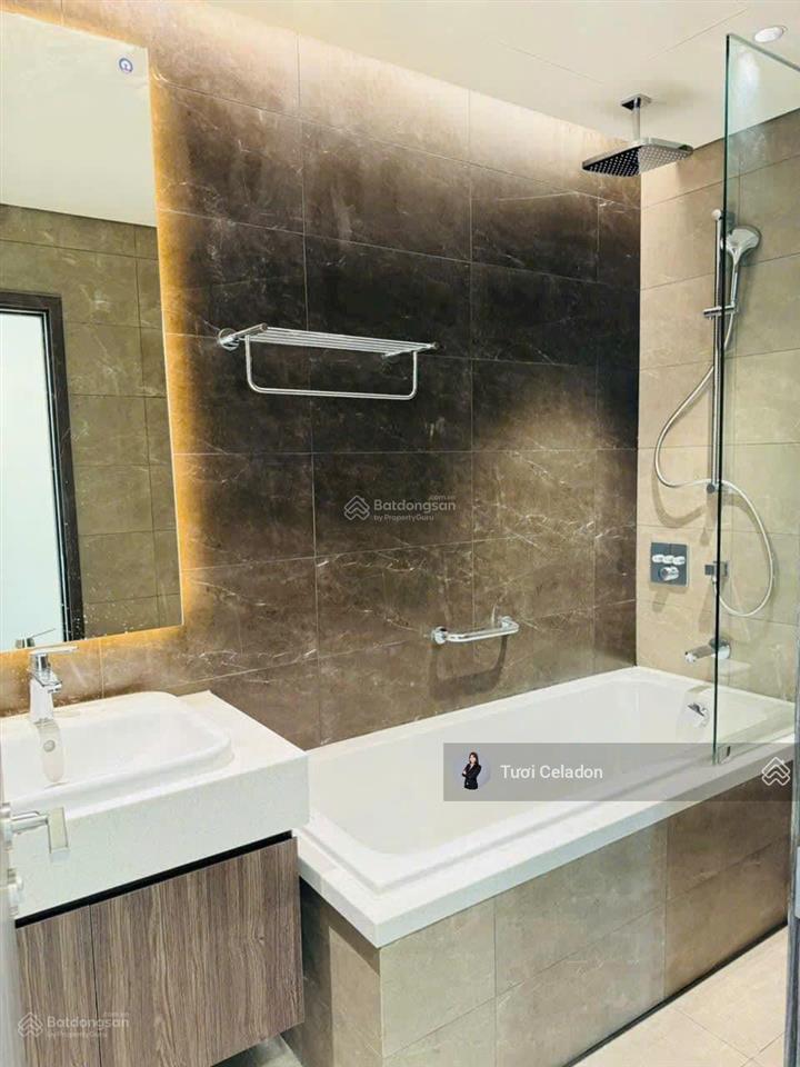 Diamond centery 2pn 96m2 có thể làm 3pn  giá 7ty8(102%) kèm carpark