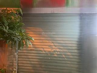 Cần bán căn hộ ki  ốt phố chợ 8/3, 8m², 1 tầng, 1.05 tỷ