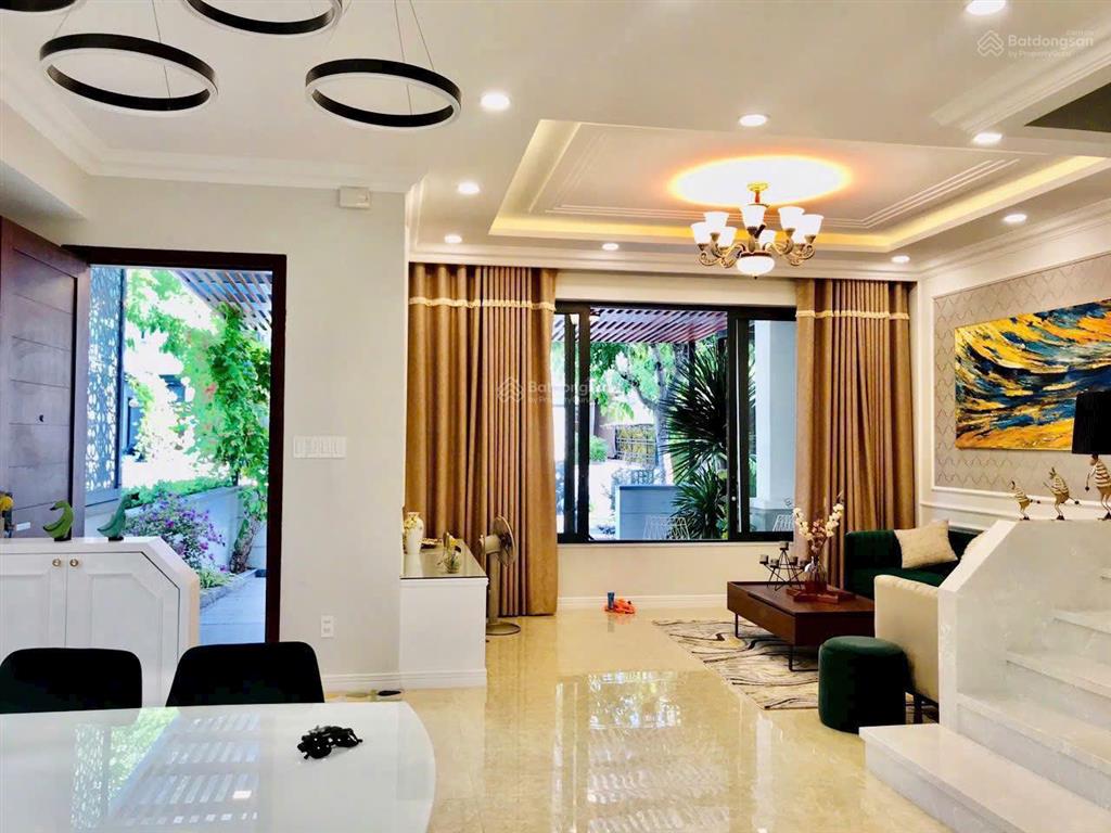 Chính chủ cần bán gấp 2 căn nine south 7x20m nhà thô giá 16 tỷ, full nội thất 7x20m giá 16 tỷ