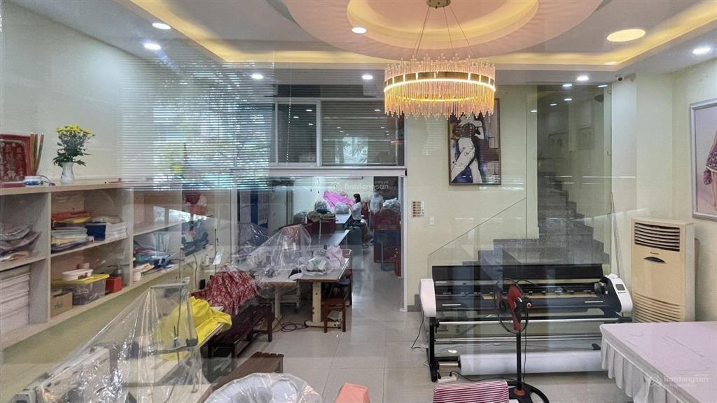 Chính chủ bán gấp căn nhà phố lavila kiến á, 6x17.6m & 5.5x17.6m, đường lớn 20m  12m giá 10.5 tỷ