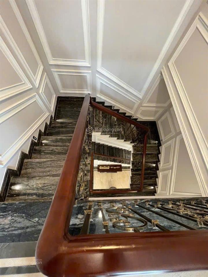 Chính chủ bán gấp căn nhà phố lavila kiến á, 6x17.6m & 5.5x17.6m, đường lớn 20m  12m giá 10.5 tỷ