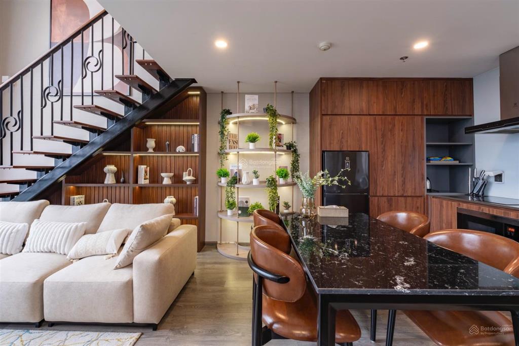Bán căn hộ cc pentstudio, 76m2, từ 7 tỷ tại lạc long quân, phú thượng, giá tốt