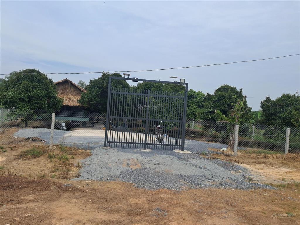 Trung an củ chi nhà vườn mặt tiền sông sài gòn tọa lạc xã trung an củ chi. dt 1925m2 thổ cư 500m2