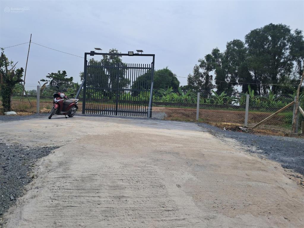 Trung an củ chi nhà vườn mặt tiền sông sài gòn tọa lạc xã trung an củ chi. dt 1925m2 thổ cư 500m2