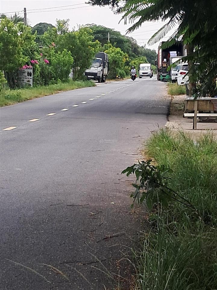 Bán đất tặng 2 căn nhà cấp 4 mặt tiền đường bầu lách xã phạm văn cội củ chi 25x80= 2126m2 thổ 212m2