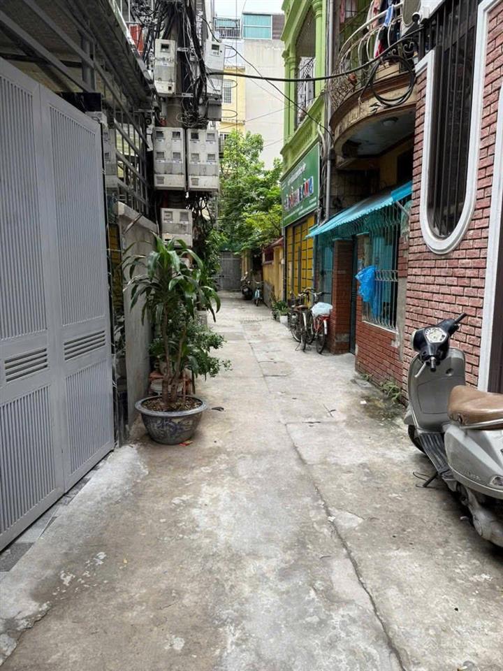 Bán đất tặng nhà 4 tầng vương thừa vũ, ô tô cách nhà 5m, khu vực phát triển, dòng tiền ổn định.