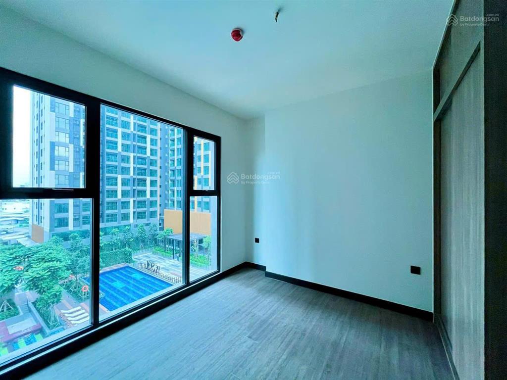 Cho thuê delasol 2pn 2wc 75m2 tầng cao view nội khu yên tĩnh tại số 1 tôn thất thuyết quận 4