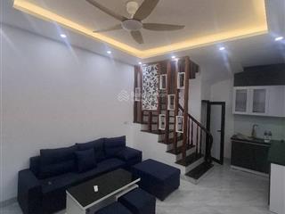 Bán nhà phố vĩnh hưng  ô tô đỗ cổng  nhà dân xây 5 tầng  ngõ đẹp. giá 6,7 tỷ.  0779 548 ***