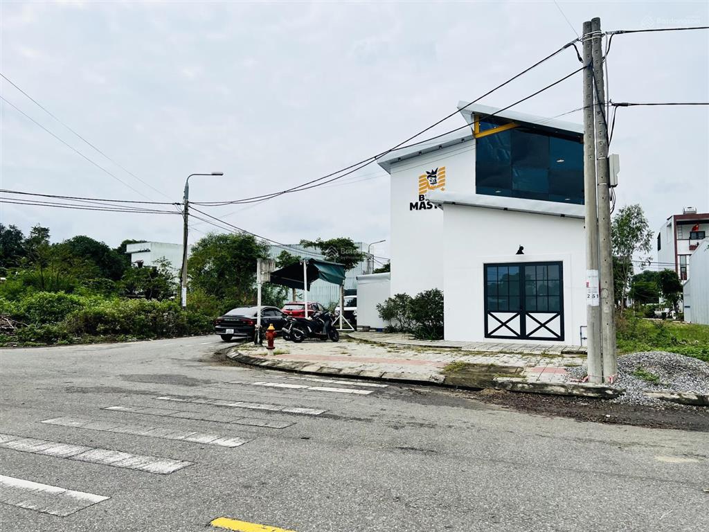 Kẹt tiền bán nhanh bán gọn lô 100m2 sạch đẹp trục thông