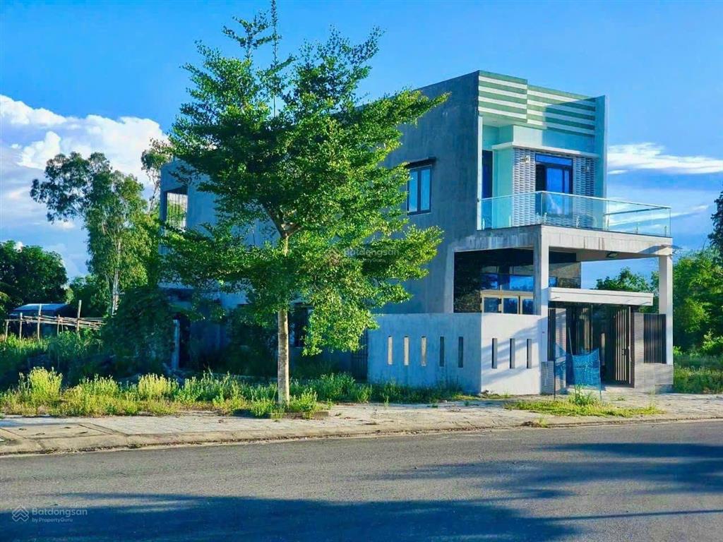 Kẹt tiền bán nhanh bán gọn lô 100m2 sạch đẹp trục thông