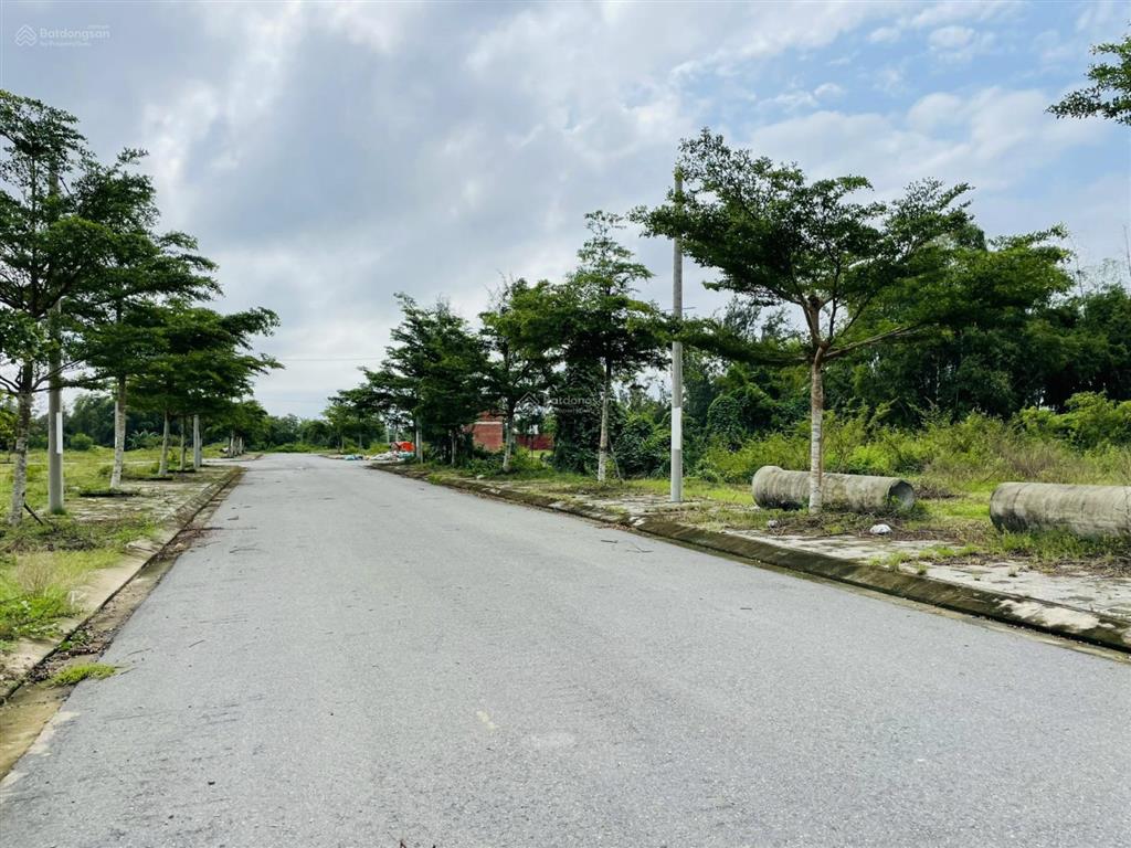 Chính chủ chào bán lô 122,5m2, ngang 5m sạch đẹp sát sông cổ cò