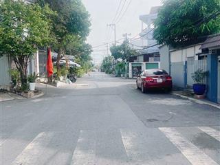 Chủ đổi nhà lên quận 7, bán lại nhà 5.5*19, 3 tầng 5pn 5wc (shr) sang tên liền