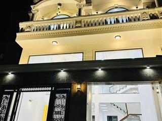 Nhà đẹp giá tốt 5 tầng 5 phòng (cn 88m2. dtsd 390m2