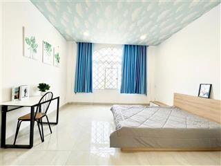 Phòng trọ quận 4 cửa sổ đón nắng, gần đh luật, cầu kênh tẻ, cầu calmette, cầu ông lãnh