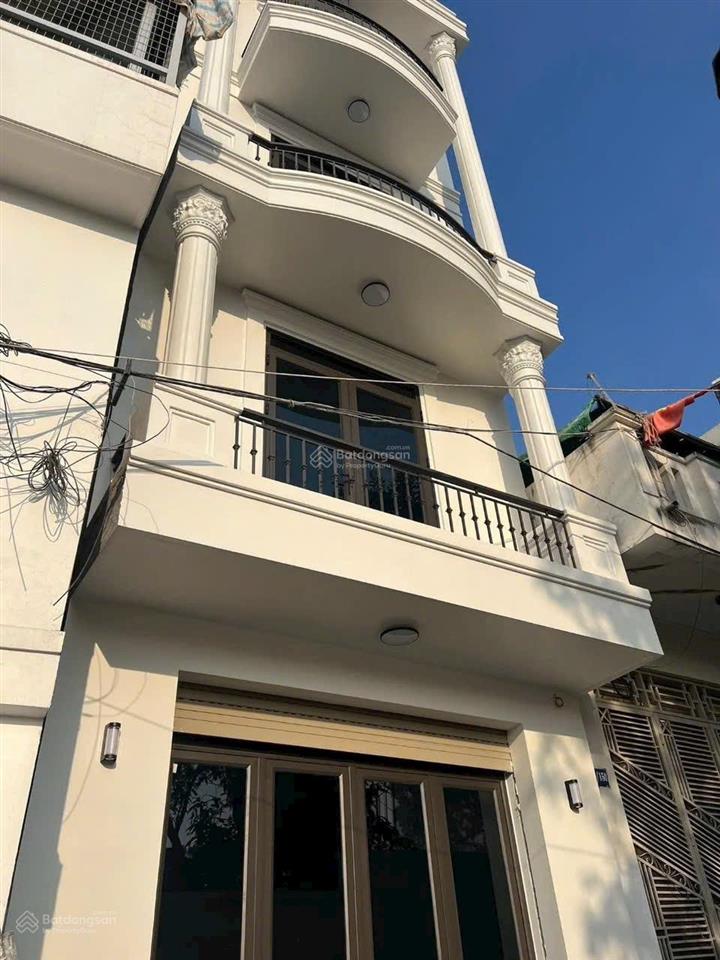 Căn 4 tầng 46m2 hướng tây nam trung tâm quận kiến an