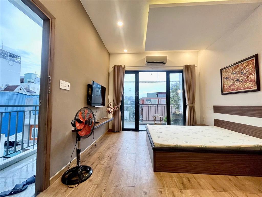 Cho thuê siêu phẩm căn hộ 2 ban công ,máy giặt riêng gần vòng xoay dân chủ , ga sài gòn, chợ bàn cờ