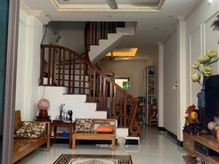 Bán nhà 34m2 giá 4tỷ680tr xây 4 tầng mỗi tầng 2 phòng , sổ đỏ chuẩn gần trường , chợ , khu tiện ích