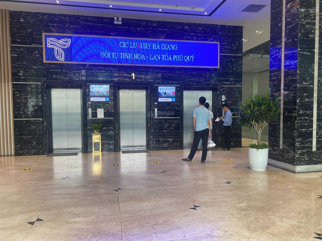 Cho thuê văn phòng cao cấp tại tòa nhà cic, 219 trung kính, cầu giấy giá siêu tốt call 0943 726 ***