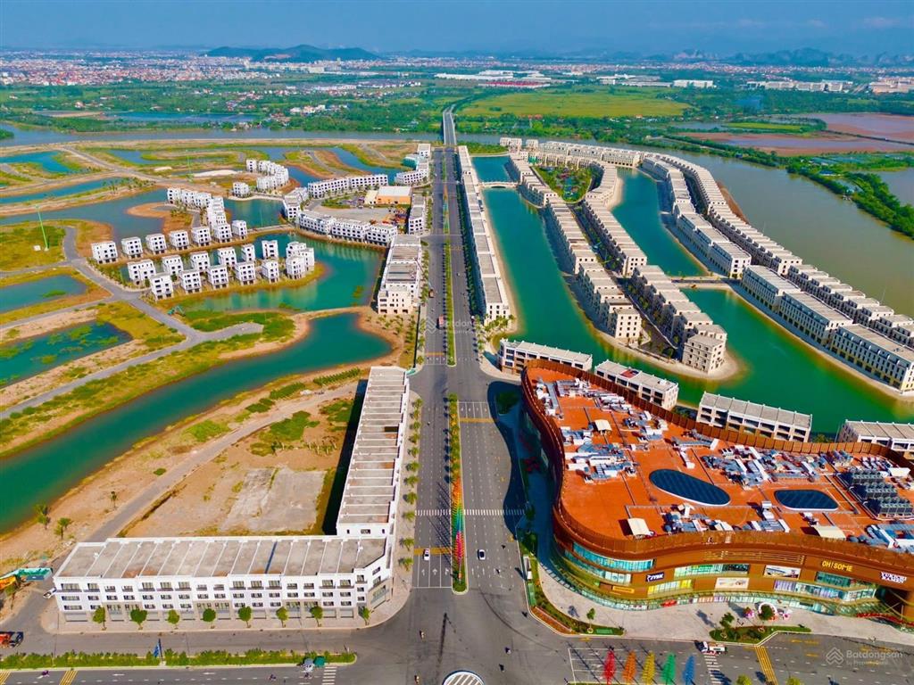 Bán biệt thự đơn lập vinhomes green paradise cần giờ  view trực diện biển hồ 800ha  tt chỉ 30%