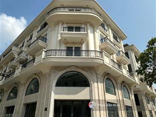 Chính chủ cần tiền bán gấp căn góc 1.300m2 sàn tại phố đi bộ royal vạn phúc city