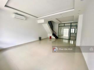 Cho thuê nhà phố tại vạn phúc city, 1 hầm 4 lầu, diện tích 5x22m, dtsd 400m2 sàn