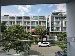 Nhà có thang máy cần cho thuê  vị trí siêu đẹp tại vạn phúc city phù hợp văn phòng kết hợp ở