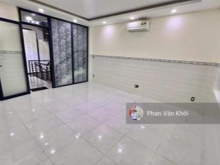 Cho thuê văn phòng 35m2 giá 5 triệu/ tháng giờ giấc tự do , có thang máy , hầm xe