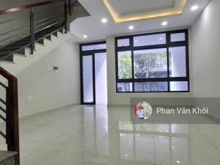 Cho thuê nhà 5x21m , 1 hầm 4 lầu có thang máy  vị trí đẹp tại kđt vạn phúc city