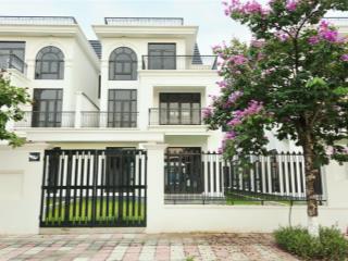 Căn biệt thự song lập 250m2, hướng đông nam, view công viên rộng 9000m2, có giá tốt nhất hơn 16 tỷ