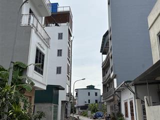 Bán mảnh đất ô tô tránh nhau 50m2 cạnh công viên chợ mới cự khối giá chỉ 6.8 tỷ
