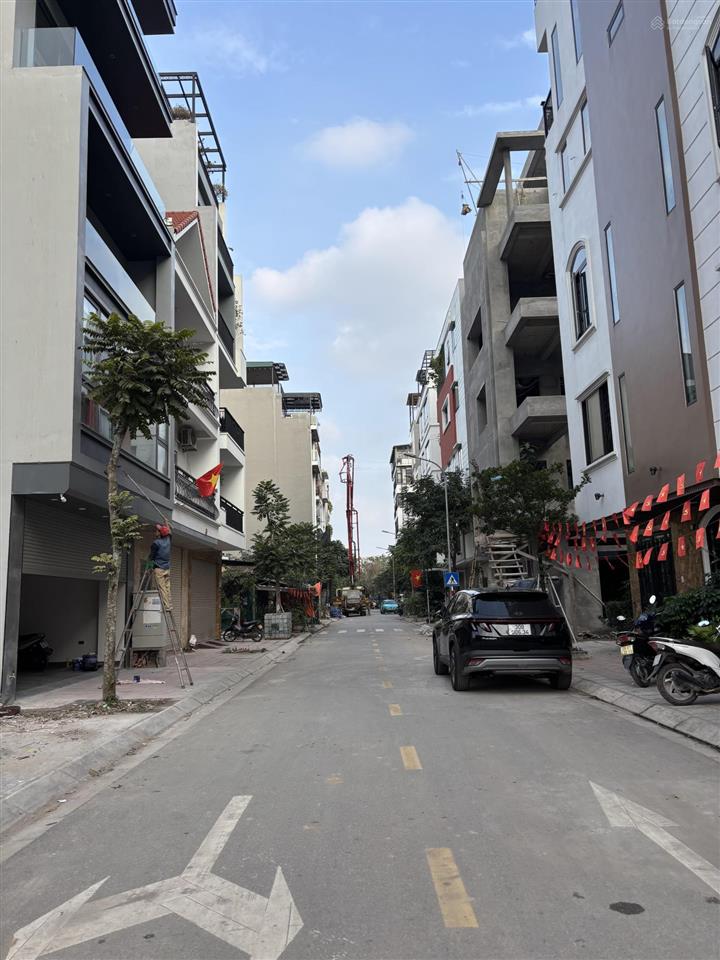 Hiếm bán lô đất góc 3 mặt thoáng khu tái định cư đầm nấm ngay hồ công viên khai sơn 75m2 giá 350tr