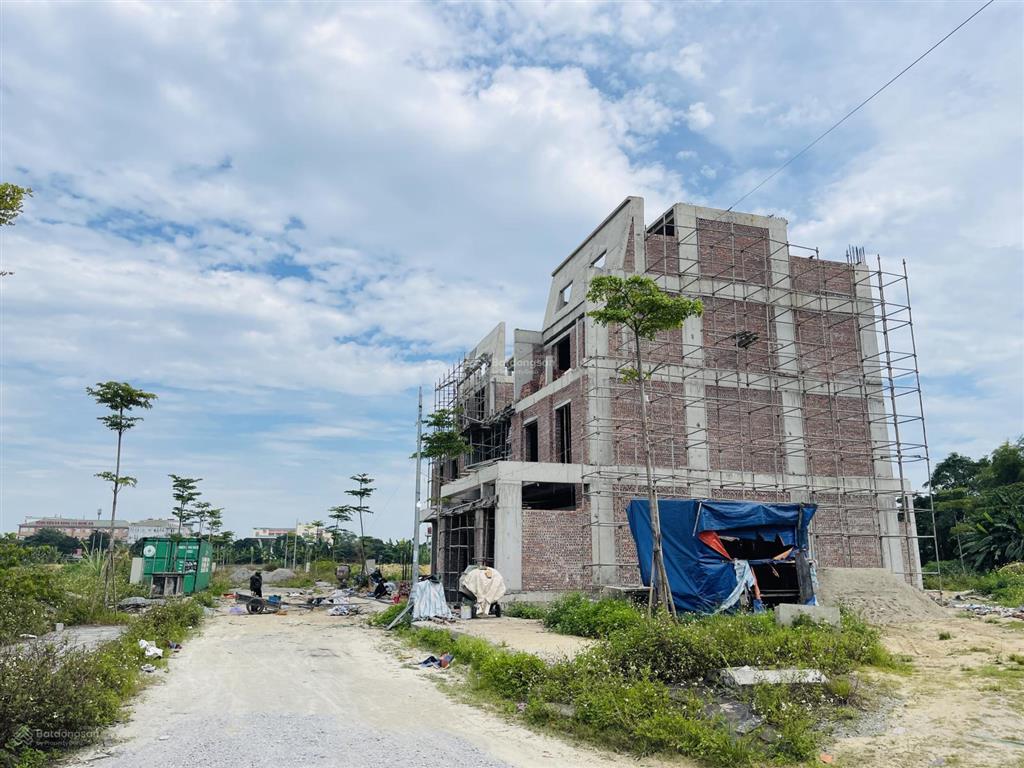 Bán đất kinh doanh dự án golden city 5 gần ngã tư cực kỳ thoáng gần ngay ngã tư golden city 5a