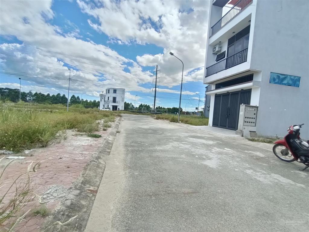 Bán đất lối 2 đường trần đình san (đường 8b) hướng tây bắc giá tốt khu vực