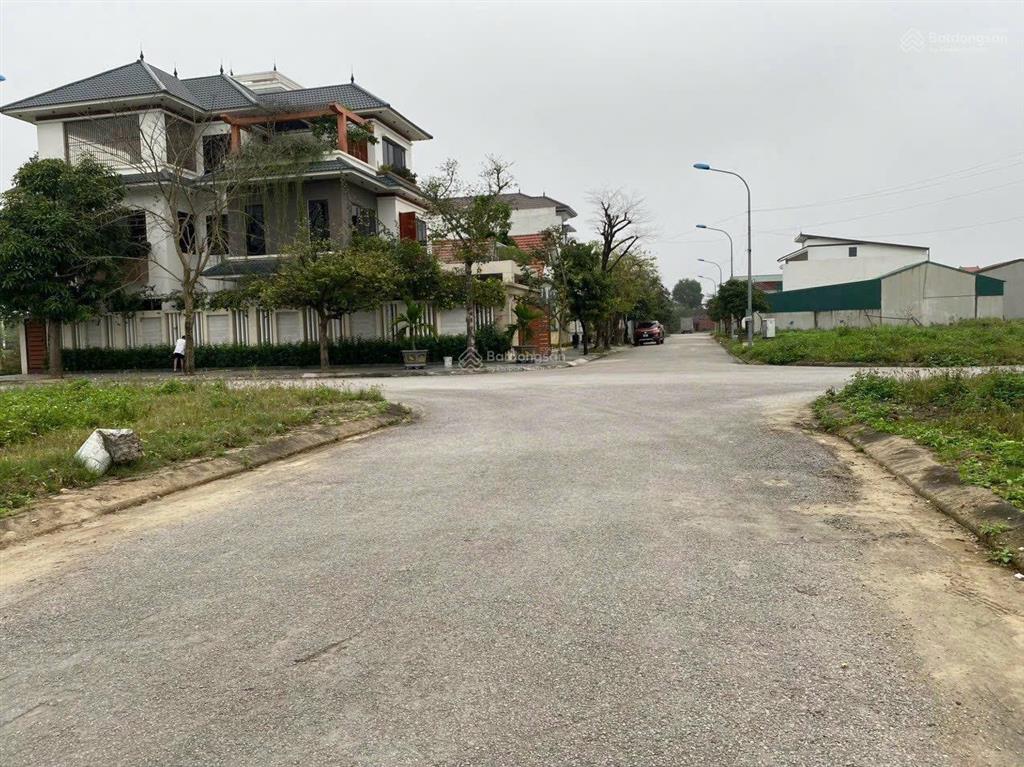 Bán đất mặt đường võ trọng cánh 15m hướng nam phường quán bàu