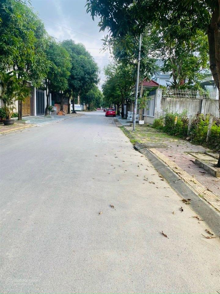 Bán lô đất khu đô thị vinaconex 9, lối 2 đường đại lộ 32 mặt tiền rộng xây nhà đẹp.
