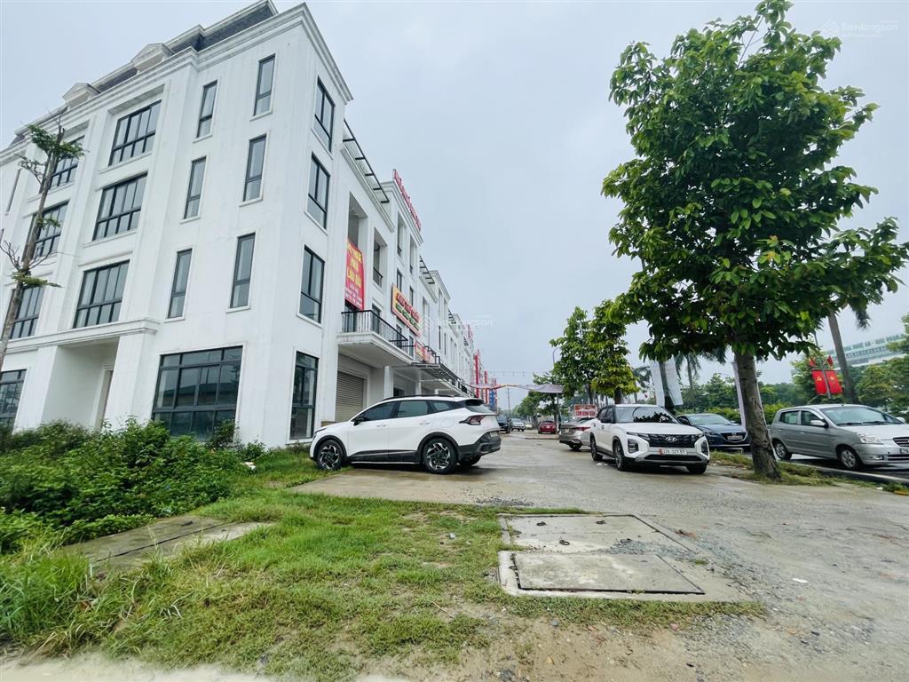 Bán đất đối diện bệnh viện ba lan mới lối 3 đường đại lộ xô viết nghệ tĩnh giá chạm đáy đầu tư tốt